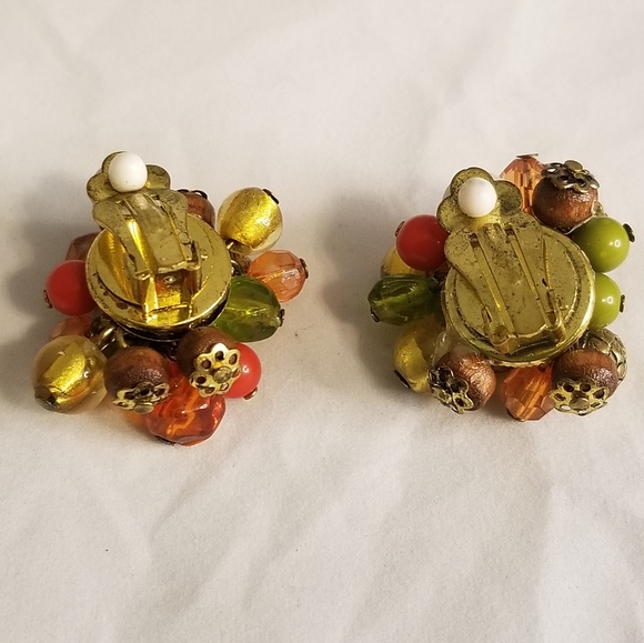 Style & Co. Round Cluster Clip On Earrings - Picture 5 of 6